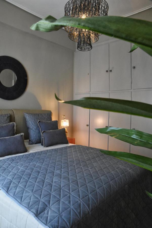 Pepromeno Luxury Apartment In The City Center Kalamata Exterior photo
